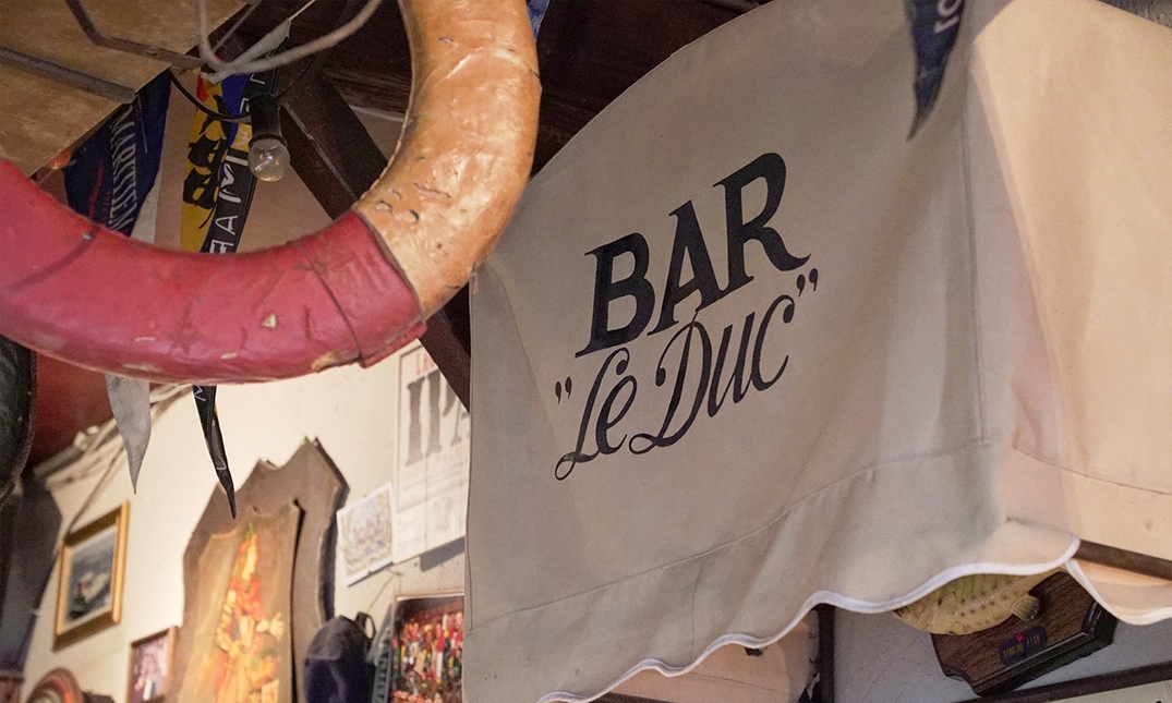 Café Bar le Duc, 12uurtje naar keuze + koffie/thee bij Café Bar le Duc Spare 38 in 's Café Bar le Duc, 12uurtje naar keuze + koffie/thee bij Café Bar le Duc Spare 38 in 's