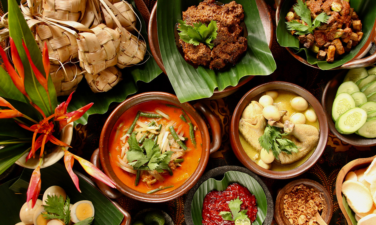 Nasi rames of rijsttafel (vlees of vega) voor afhaal bij Restaurant Indisch Geluk
