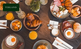 Uitgebreid ontbijtbuffet + glaasje bubbels